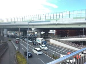 江田駅東口