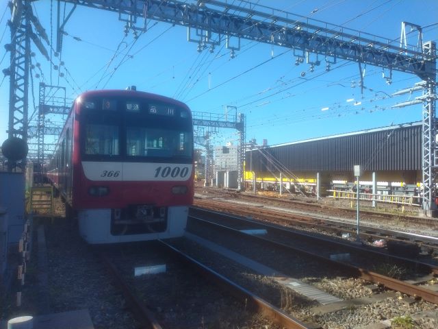 Kanagawa-Shimmachi_train2
